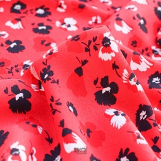 crepe marocain viscose luxe fond rouge fleurs noir blanc cassé