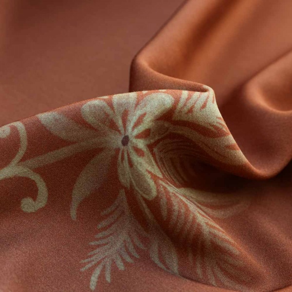 satin de viscose une base marron clair dessin olives
