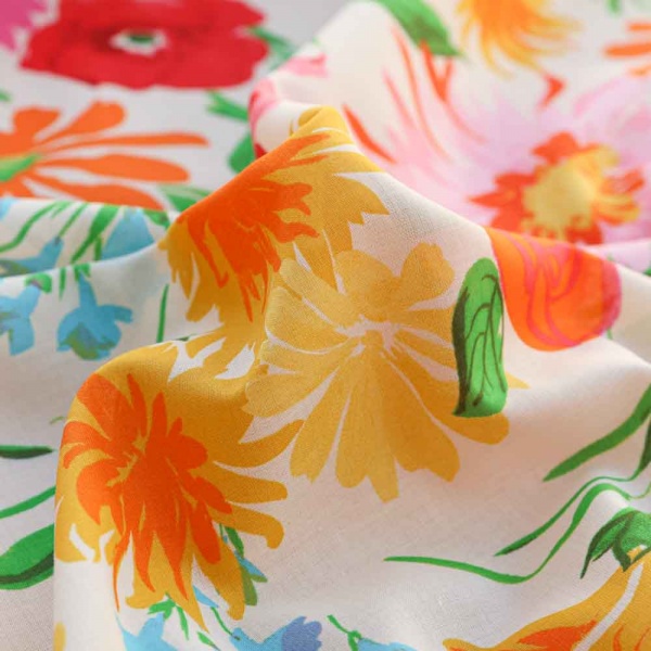 voile de coton fleurs blanc cassé multicolor