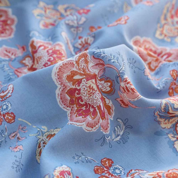 voile de coton italien souple sublime bleu pastel color a fleurs