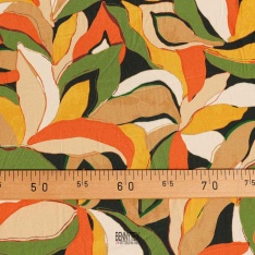 satin viscose fleurs exotique multicolor jaune vert orange beige