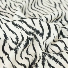 microfibre polyester zebre noir fond ecru