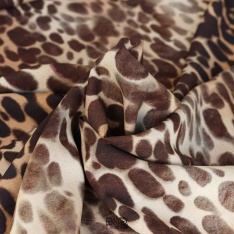 satin viscose luxe a double base leopard ciel