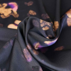 twill satiné haute couture noir aubergine a fleurs violine camel