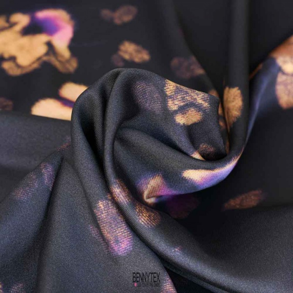 twill satiné haute couture noir aubergine a fleurs violine camel