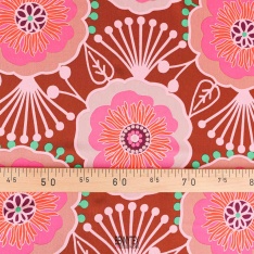 satin viscose dessin batique fleur fond tabac rose fushia