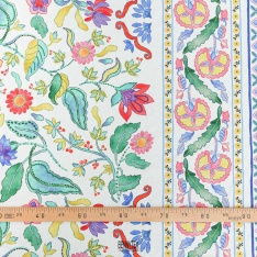 lin coton a base imprimé fleurs blanc cassé