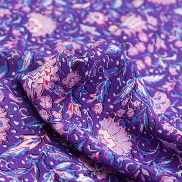 crepe viscose marocain cachemire violet