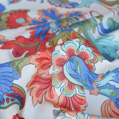 satin de coton superbe japonisant fleurs fond creme multicolour