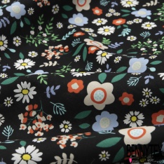 Coupon 3m coton style petite fleur naïve enfantine multicolore fond noir