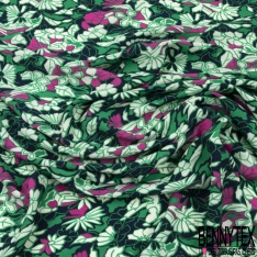 Microfibre imprimé floral moderne pictural blanc vert de houx blanc fond bleu insigne