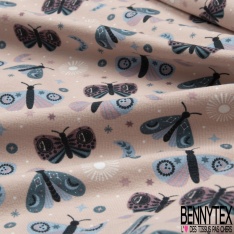 Jersey Coton Elasthanne motif petit papillon de nuit et grand paon fond blush rouge pâle