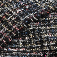 Natté de luxe noir camaïeu de bleu et blanc à sequins et lurex argent