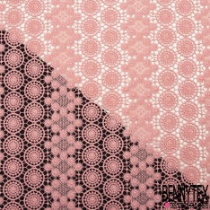 Guipure polyester motif floral et attrape-rêve uni écru