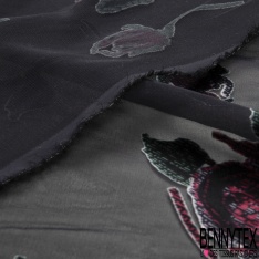 Dévoré polyester viscose motif grande fleur aquarelle fond noir