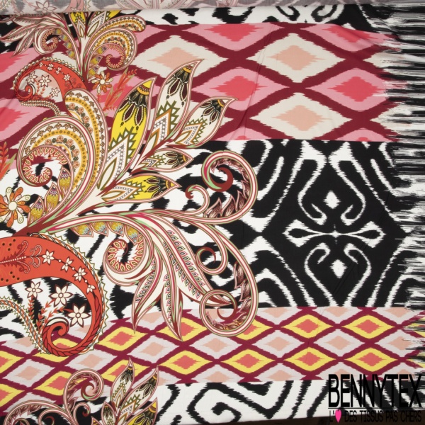Fibranne viscose imprimé grand motif folklorique fantaisie strié noir et blanc cassé