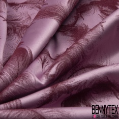 Soie élasthanne lingerie motif grande plume virevoltant rouge de mars fond eau de rose