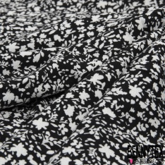 Crêpe viscose imprimé mini fleur champêtre blanche fond sang de taureau