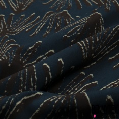 Satin Viscose imprimé zébrure stylisée blanc cassé fond noir