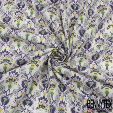 Coton brodé imprimé floral champêtre cachemire ton violet vert jaune fond blanc discret